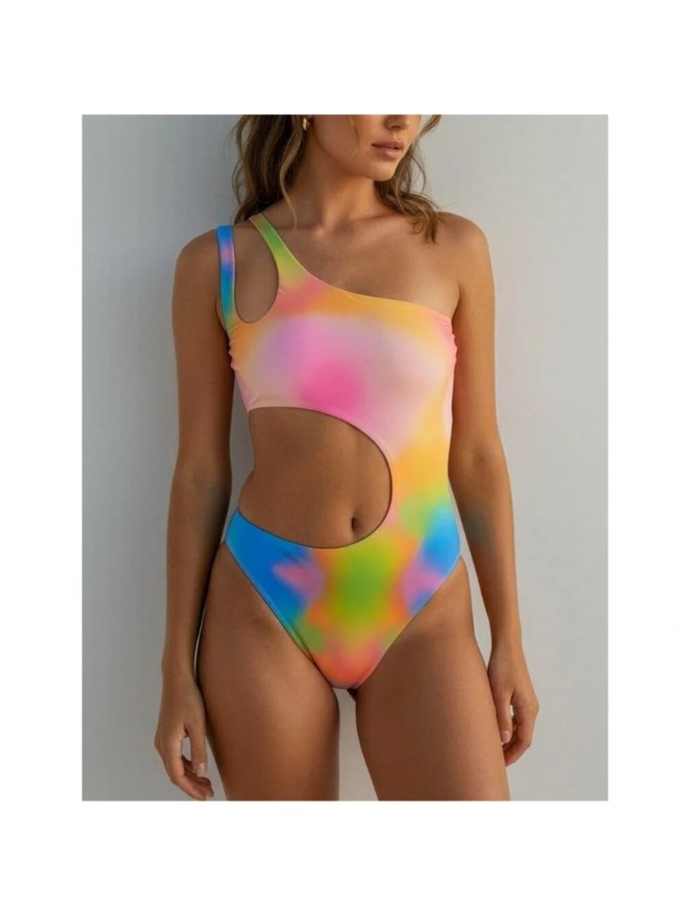 NEW  Frankies Bikinis Makie Cheeky One Piece Swimsuit Size Medium